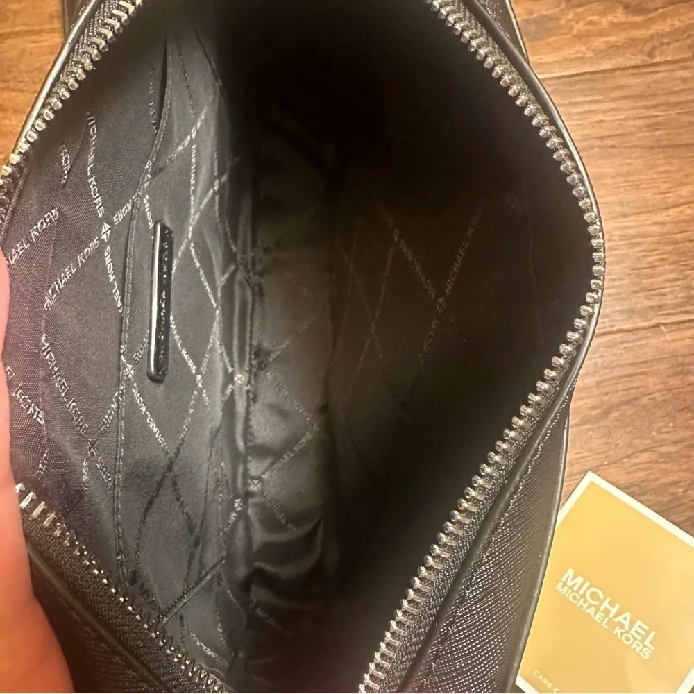 Michael Kors Jet Set Travel Large East/West Crossbody Black Purse NWT - Picture 6 of 14